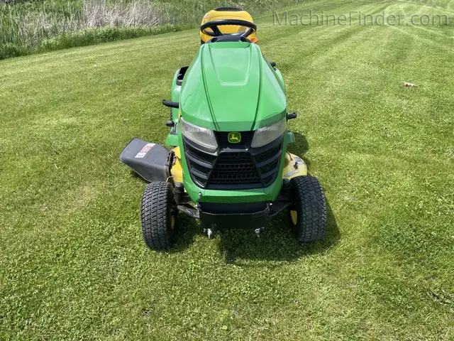 2014 John Deere X300 - Photo 2