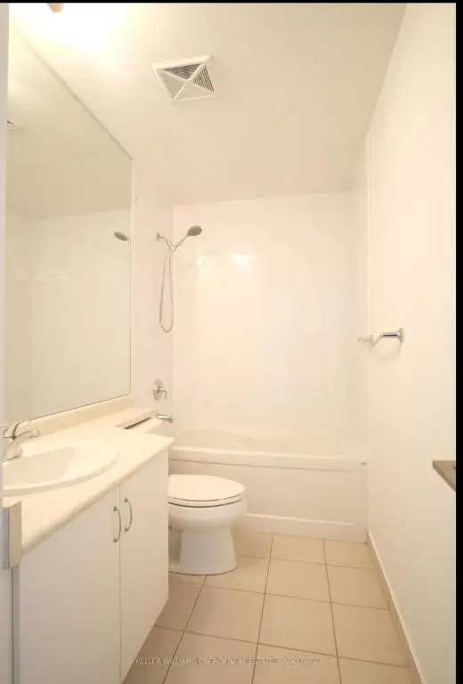 Luxury Furnished 1 Bedroom Condo | Downtown Toronto Waterfront - Photo 5