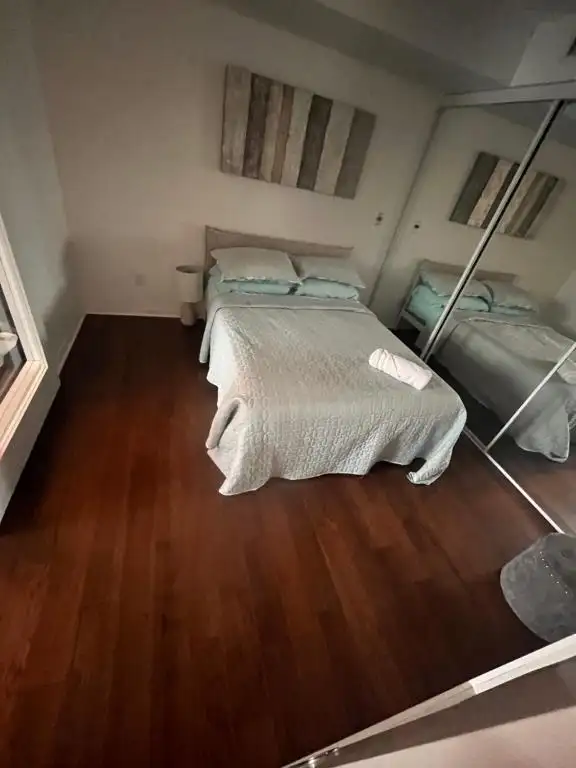 Luxury Furnished 1 Bedroom Condo | Downtown Toronto Waterfront - Photo 6