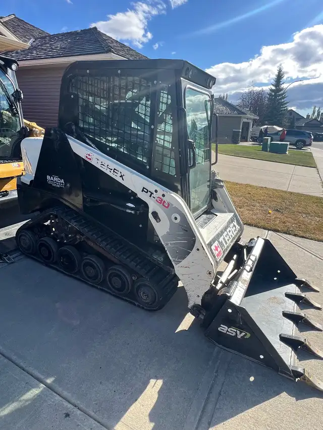 Terex PT30 Skid-steer