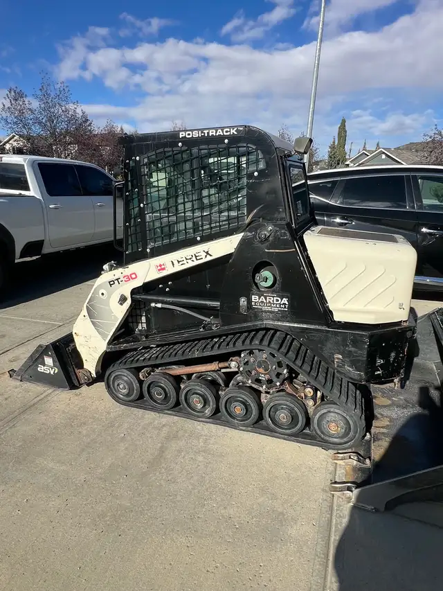 Terex PT30 Skid-steer - Photo 2
