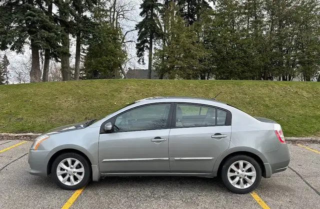 10 SENTRA 2L FWD 122K Clean Title Automatic Safety 2 Yrs Waranty - Photo 5