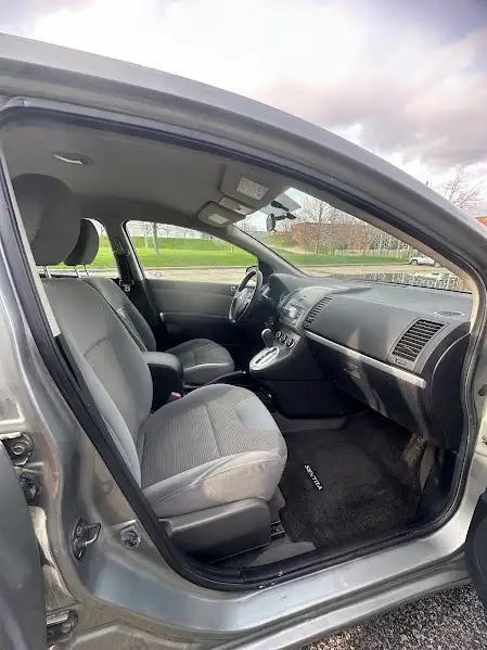 10 SENTRA 2L FWD 122K Clean Title Automatic Safety 2 Yrs Waranty - Photo 8