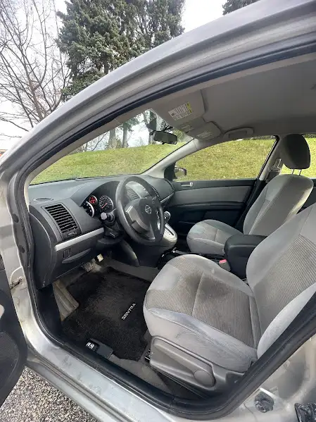 10 SENTRA 2L FWD 122K Clean Title Automatic Safety 2 Yrs Waranty - Photo 9