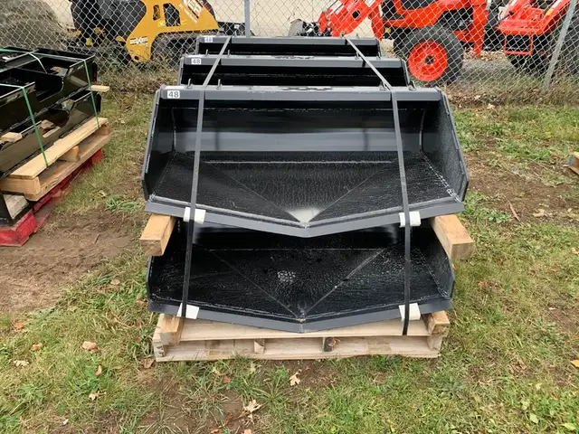 HLA CUSTOM SWALE V BUCKETS FOR SKID STEER - Photo 3