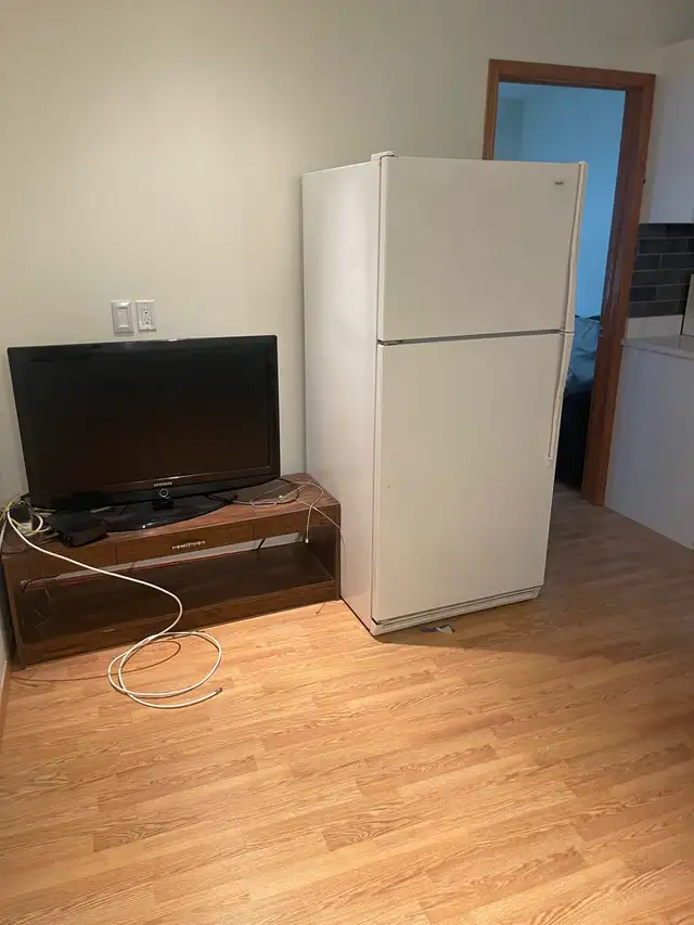 Semi furnished Basement for rent - Photo 5