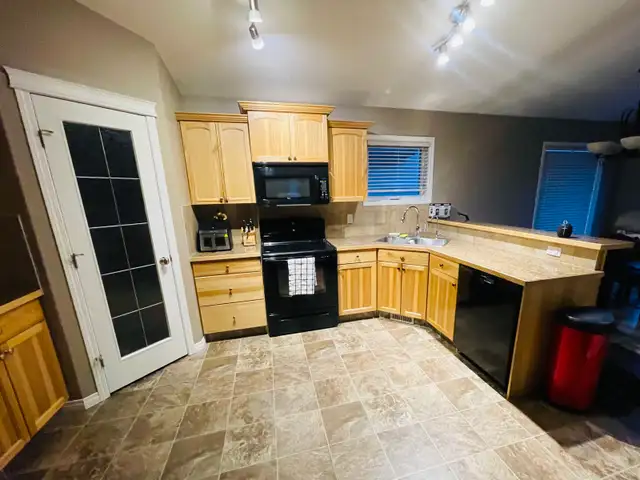 Private Room for Rent - Photo 6