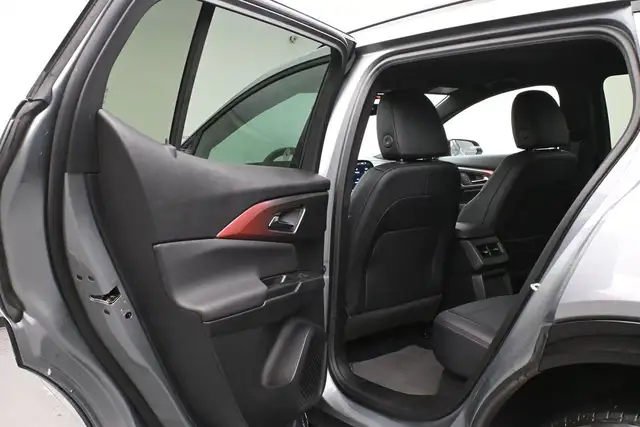 2026 Chevrolet Equinox RS EV LOW KMS!! ALMOST NEW! Just arrive - Photo 22