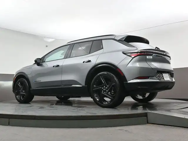 2026 Chevrolet Equinox RS EV LOW KMS!! ALMOST NEW! Just arrive - Photo 45