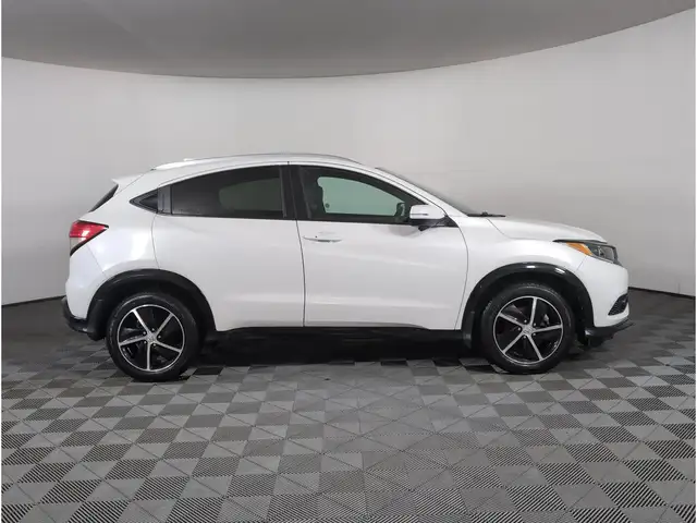 2022 Honda HR-V HR-V SPORT | CPO | AWD | 1-OWNER OFF-LEASE - Photo 4