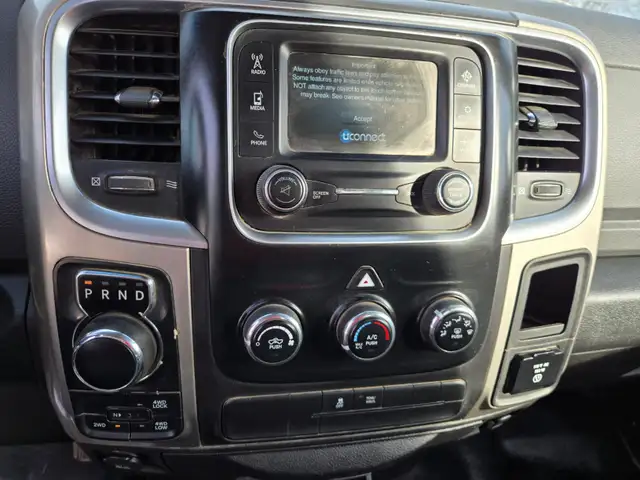 2015 Ram 1500 4WD Reg Cab 140.5' SLT - Photo 11