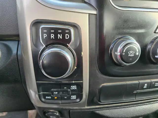 2015 Ram 1500 4WD Reg Cab 140.5' SLT - Photo 12