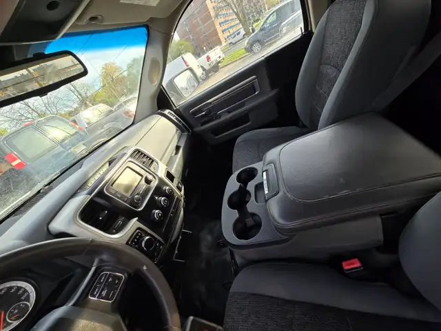 2015 Ram 1500 4WD Reg Cab 140.5' SLT - Photo 13