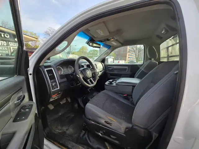 2015 Ram 1500 4WD Reg Cab 140.5' SLT - Photo 16