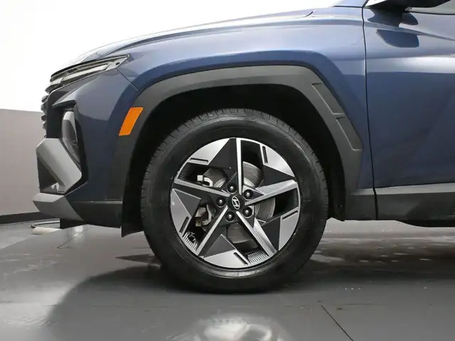 2025 Hyundai Tucson Preferred Trend AWD, Leather, Sunroof, Apple - Photo 4