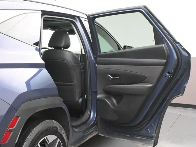 2025 Hyundai Tucson Preferred Trend AWD, Leather, Sunroof, Apple - Photo 27