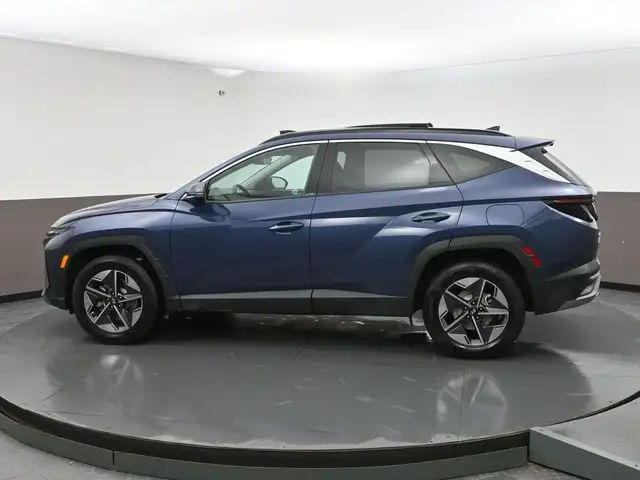2025 Hyundai Tucson Preferred Trend AWD, Leather, Sunroof, Apple - Photo 32