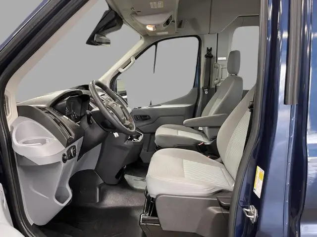 Ford Transit Passenger Wagon XLT 2019 - Photo 9