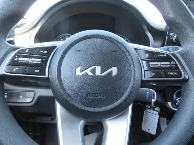 2023 Kia Seltos LX AWD - Photo 16