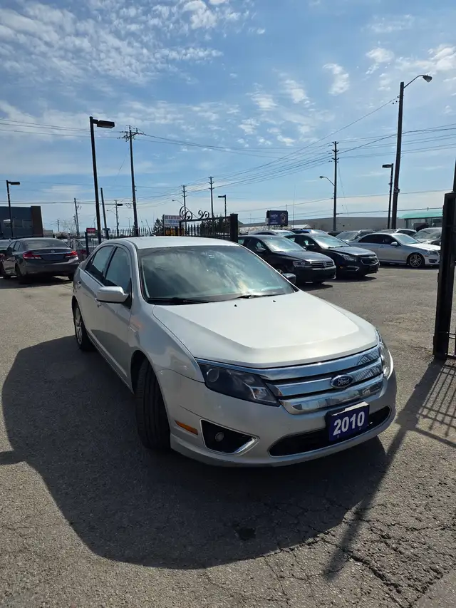 2010 Ford Fusion SEL - Photo 2