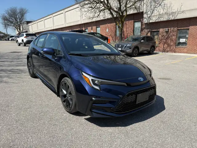 2025 Toyota Corolla Hybrid SE CVT AWD, SUNROOF, ALLOY WHEELS - Photo 3