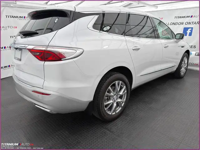 2022 Buick Enclave Premium-Massage Cooled Leather-Pano Roof-360 - Photo 6