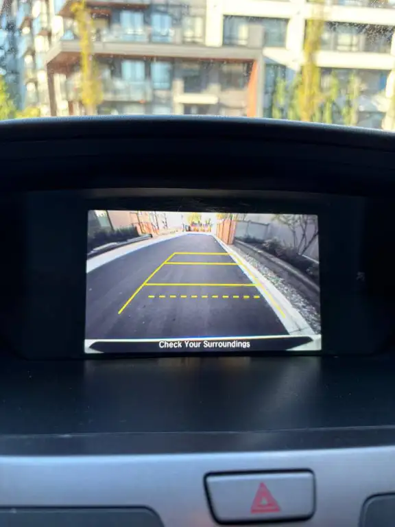 2015 Honda Odyssey LX Passenger Van Automatic - Photo 10