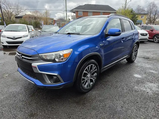 Mitsubishi RVR SE LIMITED 2018 SE LIMITED AWD MAGSTOIT PANO - Photo 3