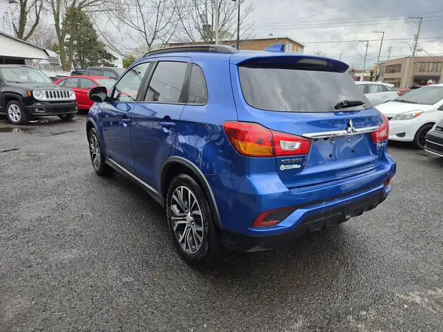 Mitsubishi RVR SE LIMITED 2018 SE LIMITED AWD MAGSTOIT PANO - Photo 5