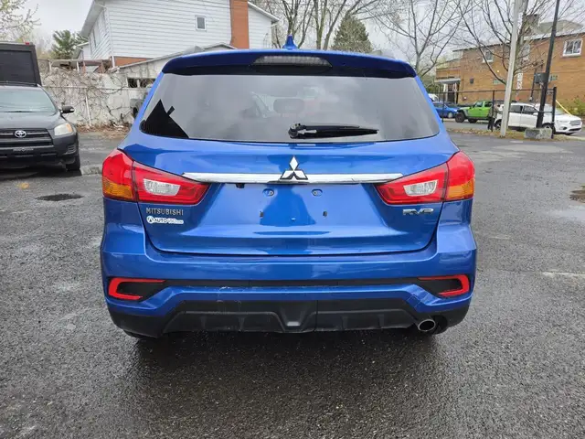 Mitsubishi RVR SE LIMITED 2018 SE LIMITED AWD MAGSTOIT PANO - Photo 6