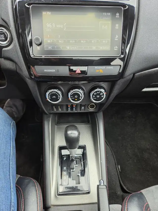Mitsubishi RVR SE LIMITED 2018 SE LIMITED AWD MAGSTOIT PANO - Photo 22