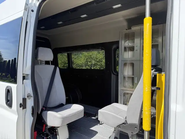 2021 Ram ProMaster 2500 159' High Roof 5 Passenger Wheelchair Ra - Photo 27