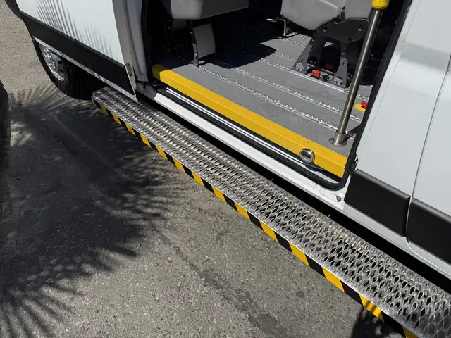 2021 Ram ProMaster 2500 159' High Roof 5 Passenger Wheelchair Ra - Photo 28