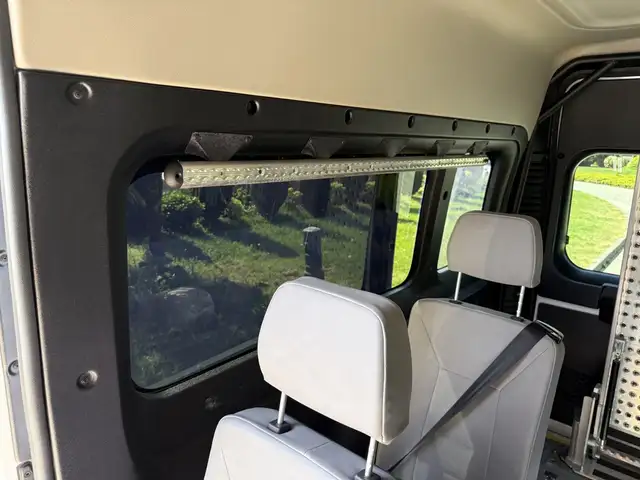 2021 Ram ProMaster 2500 159' High Roof 5 Passenger Wheelchair Ra - Photo 31