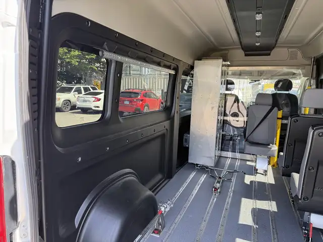 2021 Ram ProMaster 2500 159' High Roof 5 Passenger Wheelchair Ra - Photo 41
