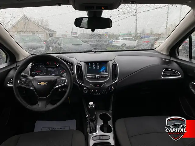 2017 Chevrolet Cruze LT - Photo 9