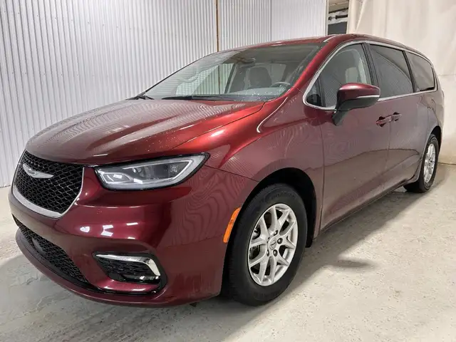 Chrysler Pacifica Touring L TA 2023 à vendre