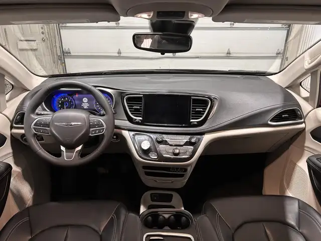 Chrysler Pacifica Touring L TA 2023 à vendre - Photo 14