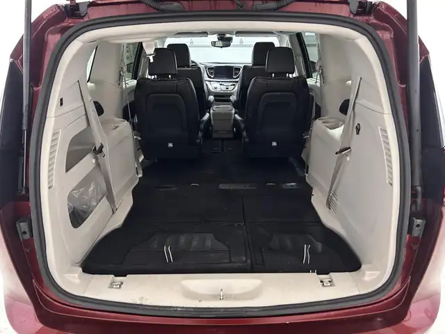 Chrysler Pacifica Touring L TA 2023 à vendre - Photo 17