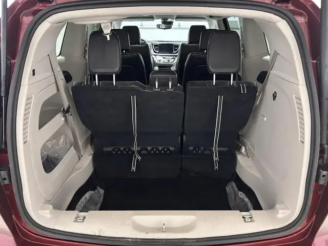 Chrysler Pacifica Touring L TA 2023 à vendre - Photo 18