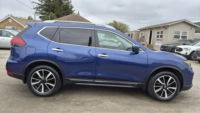 2017 Nissan Rogue SL Platinum, AWD, ONLY 98KMS, WELL MAINTAINED - Photo 6