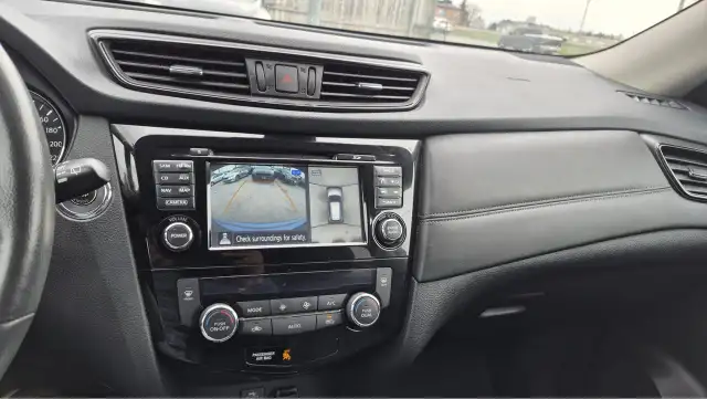 2017 Nissan Rogue SL Platinum, AWD, ONLY 98KMS, WELL MAINTAINED - Photo 13