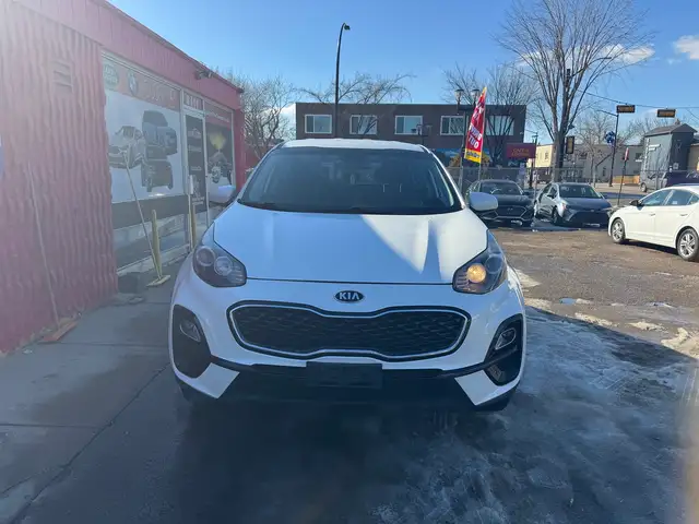 2021 Kia Sportage LX - Photo 4
