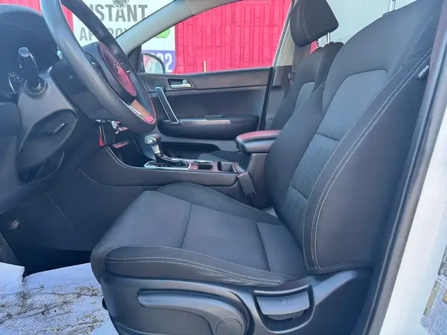 2021 Kia Sportage LX - Photo 6