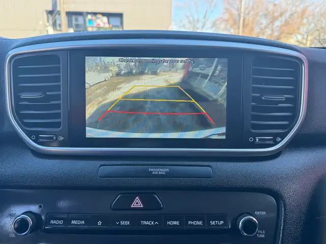 2021 Kia Sportage LX - Photo 9