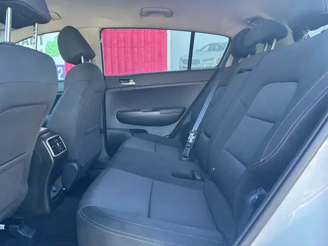 2021 Kia Sportage LX - Photo 14