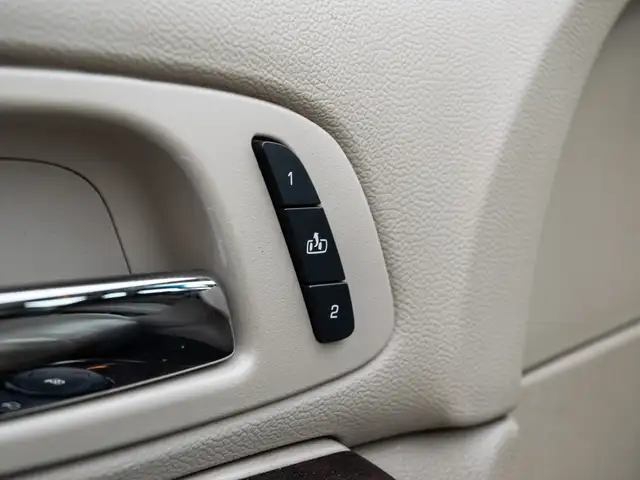 2013 Cadillac Escalade EXT ONE OF A KIND |EXT|NAV|ROOF|BACKUP|GO - Photo 12