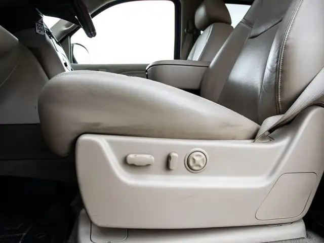 2013 Cadillac Escalade EXT ONE OF A KIND |EXT|NAV|ROOF|BACKUP|GO - Photo 13