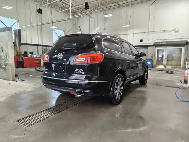 2017 Buick Enclave Premium V6 AWD | 7 Passenger Seating - Photo 6