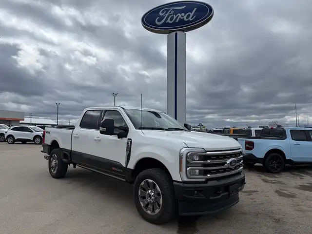 2024 Ford Super Duty F-350 King Ranch / 6.7L HO DIESEL! / 5TH WH - Photo 3
